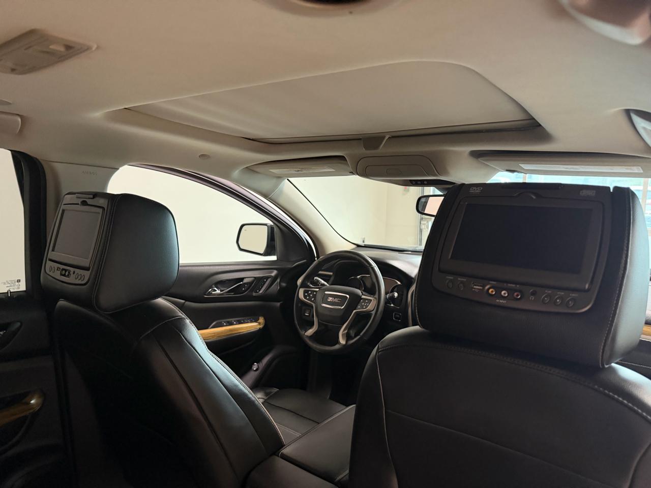 GMC Acadia AWD 4dr Denali 2017