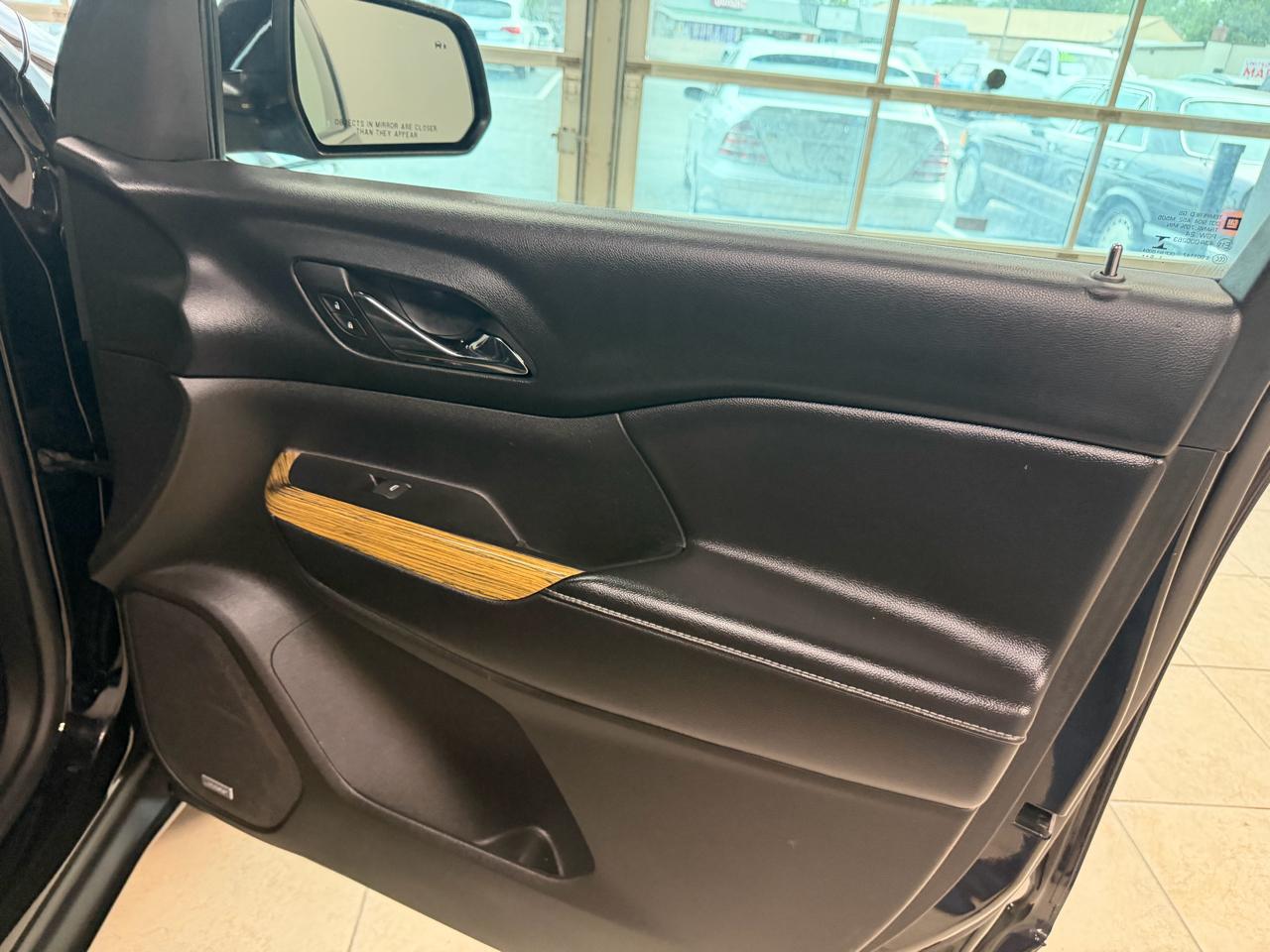 GMC Acadia AWD 4dr Denali 2017