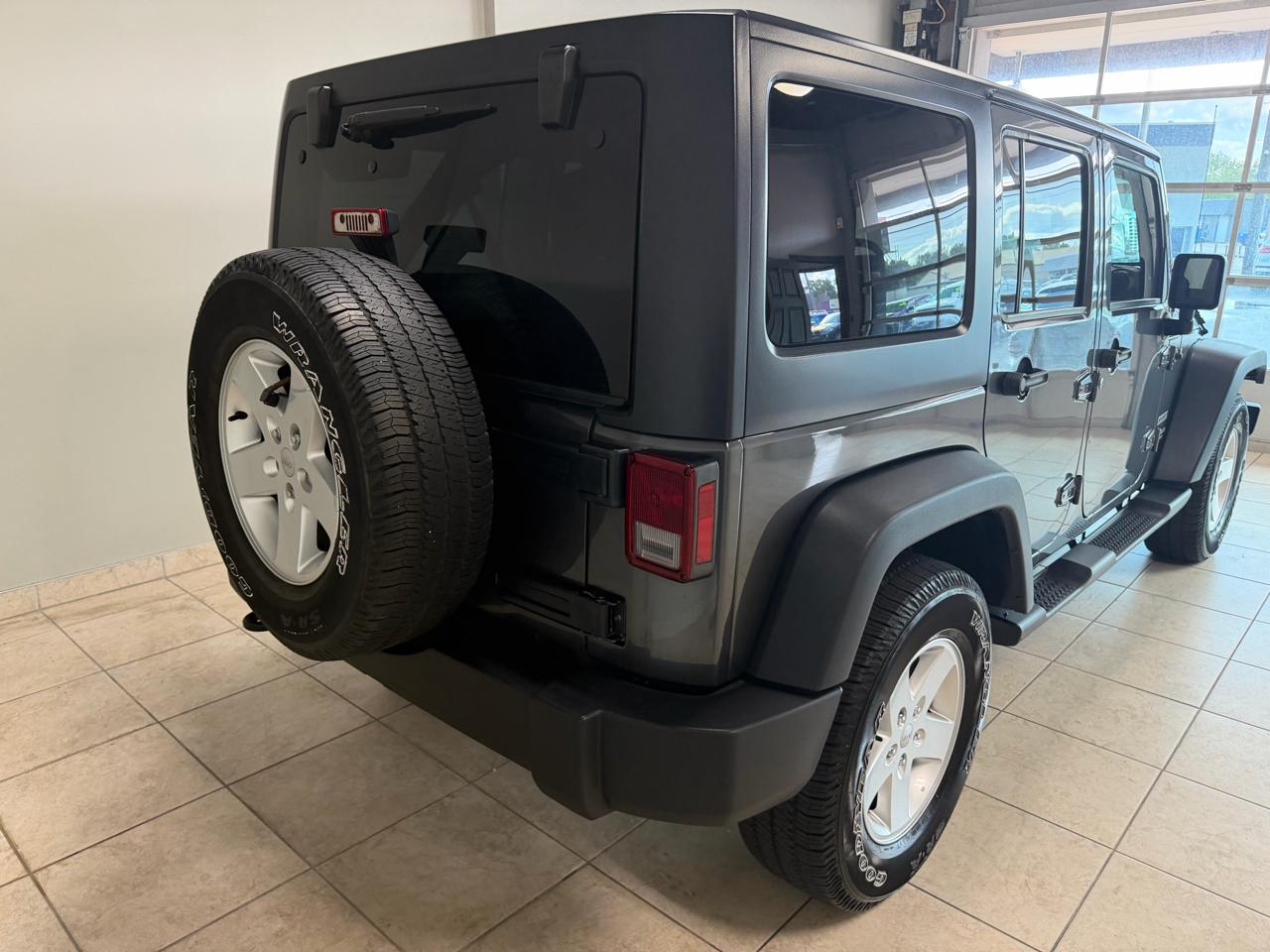 Jeep Wrangler Unlimited Sport 4x4 2017