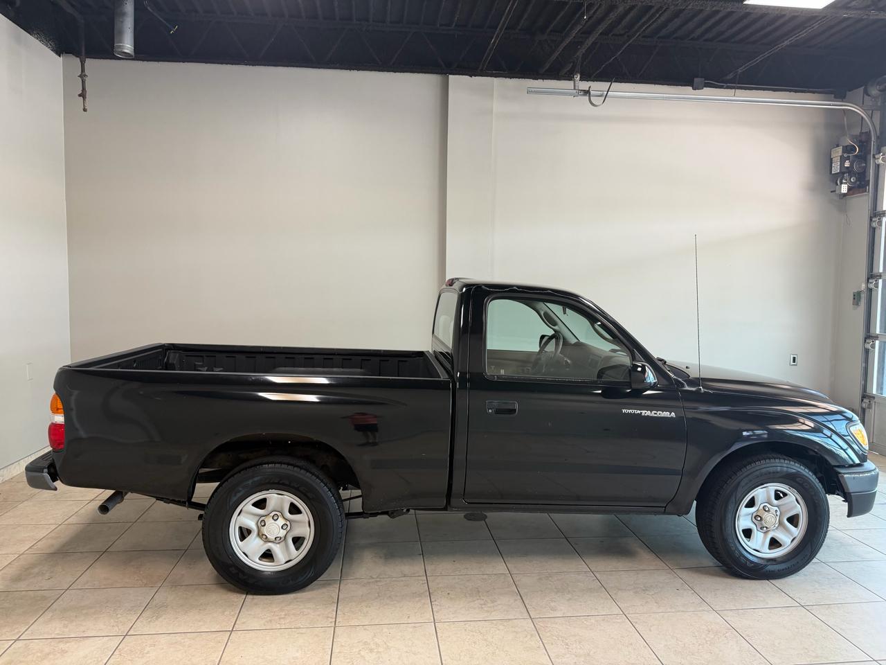 Toyota Tacoma Reg Cab Manual (Natl) 2002