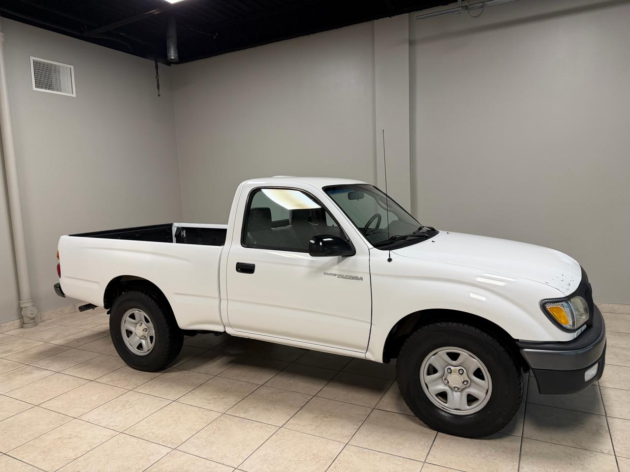 Toyota Tacoma Reg Cab Manual (Natl) 2002
