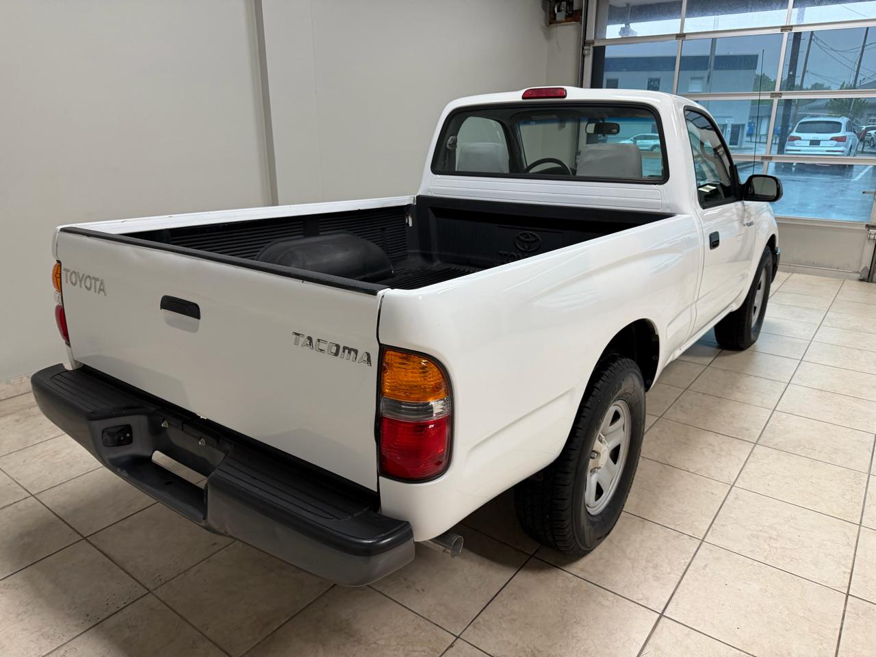 Toyota Tacoma Reg Cab Manual (Natl) 2002
