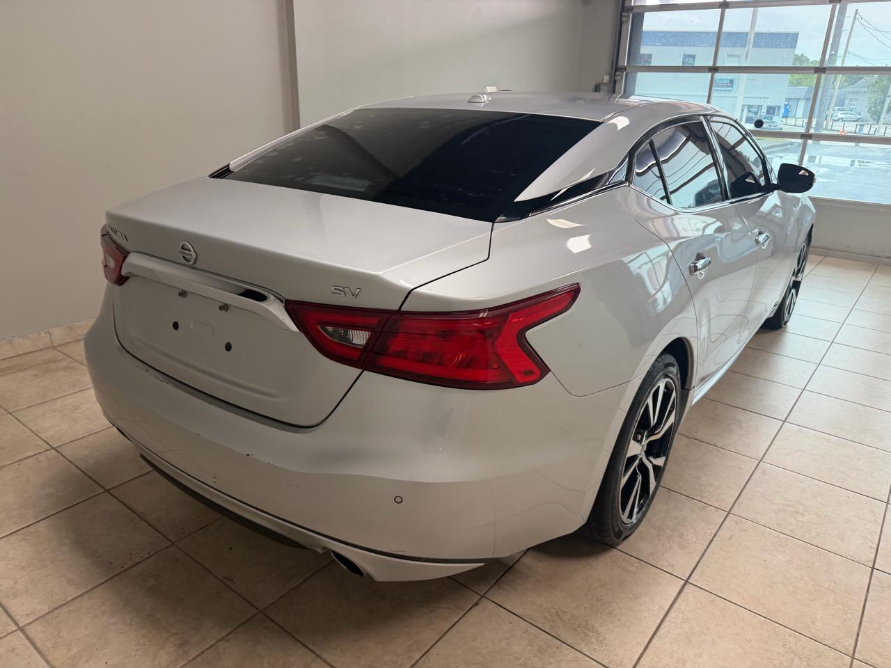 Nissan Maxima SV 3.5L 2018