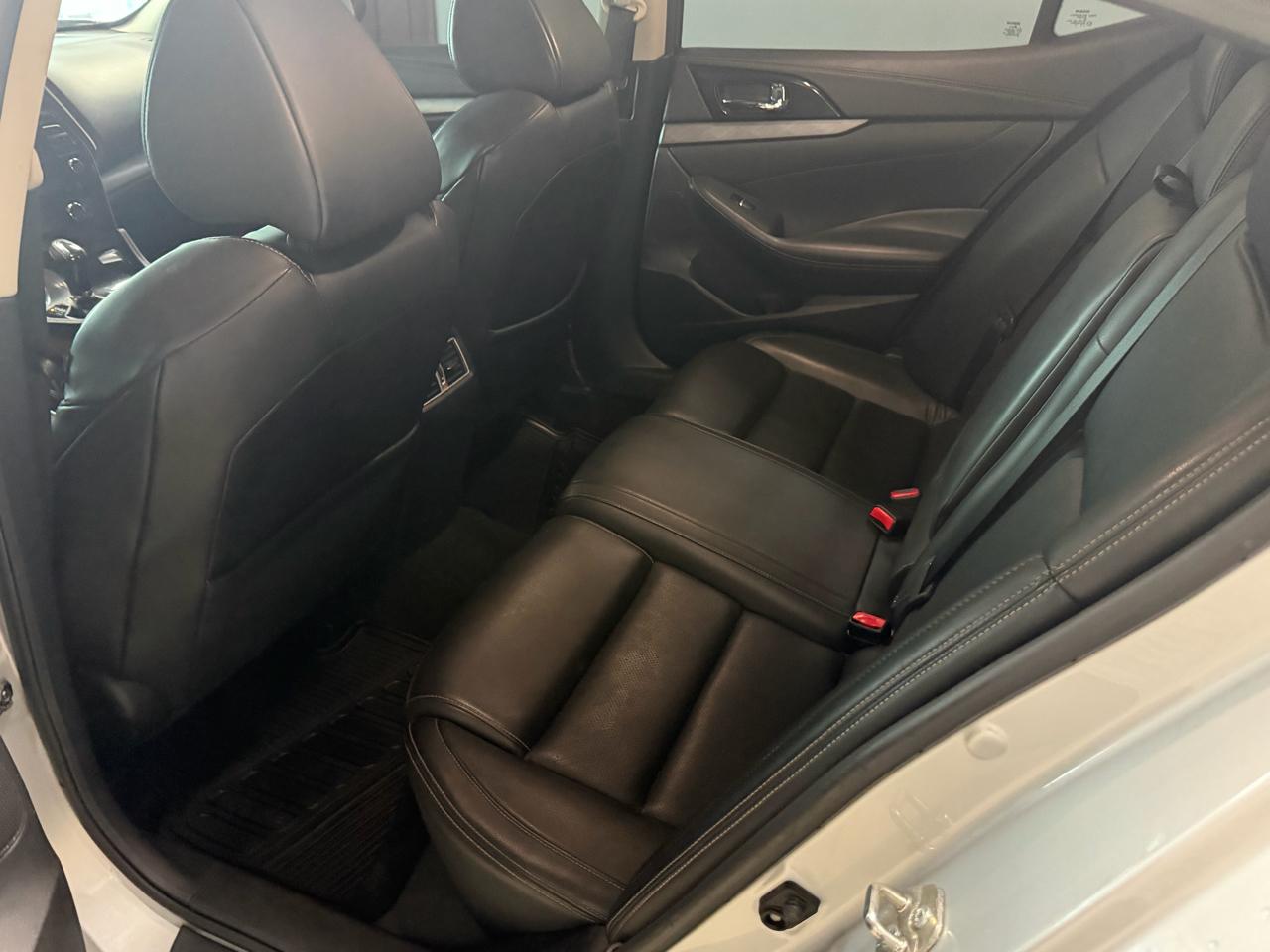 Nissan Maxima SV 3.5L 2018