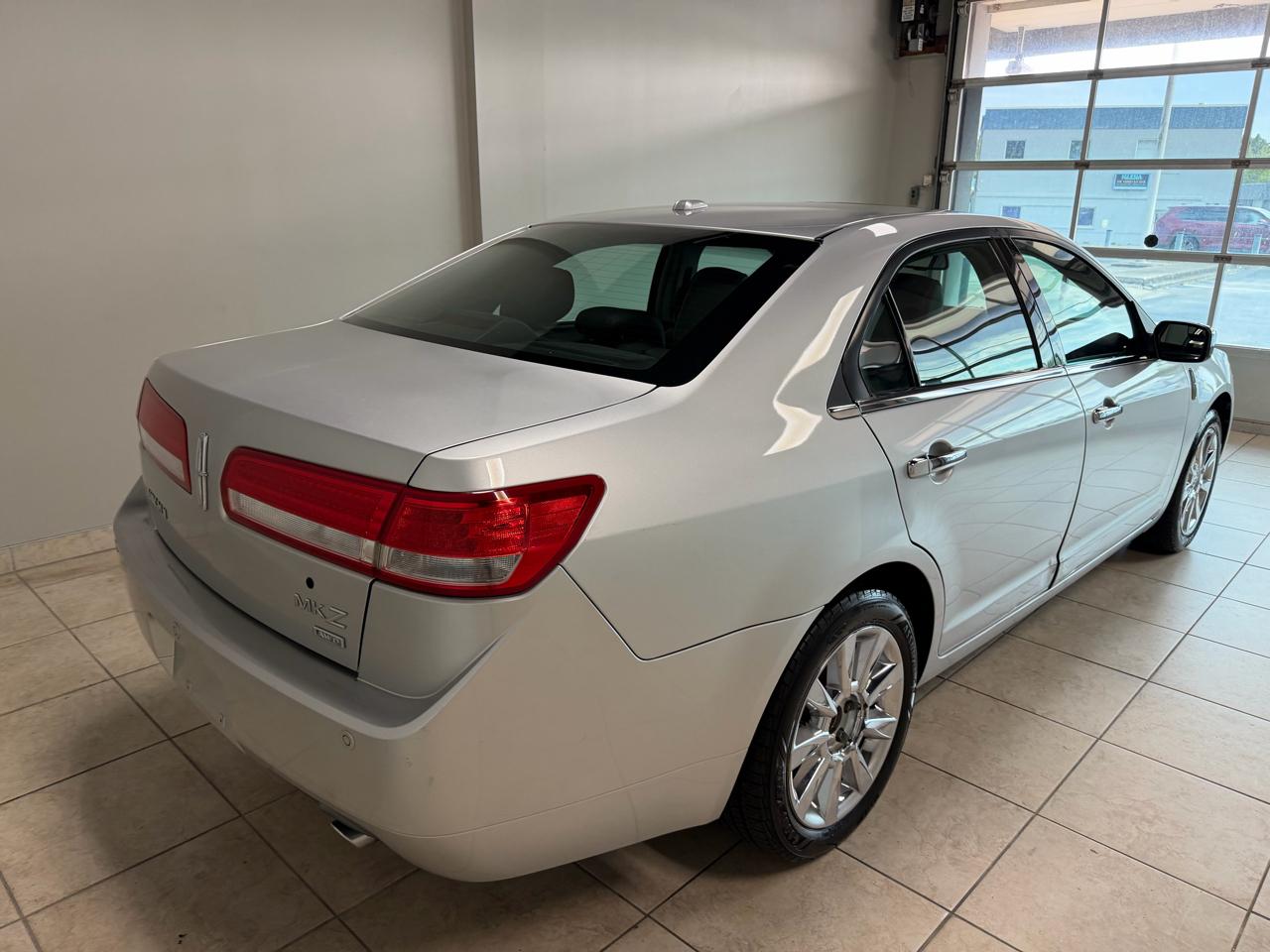Lincoln MKZ 4dr Sdn AWD 2011