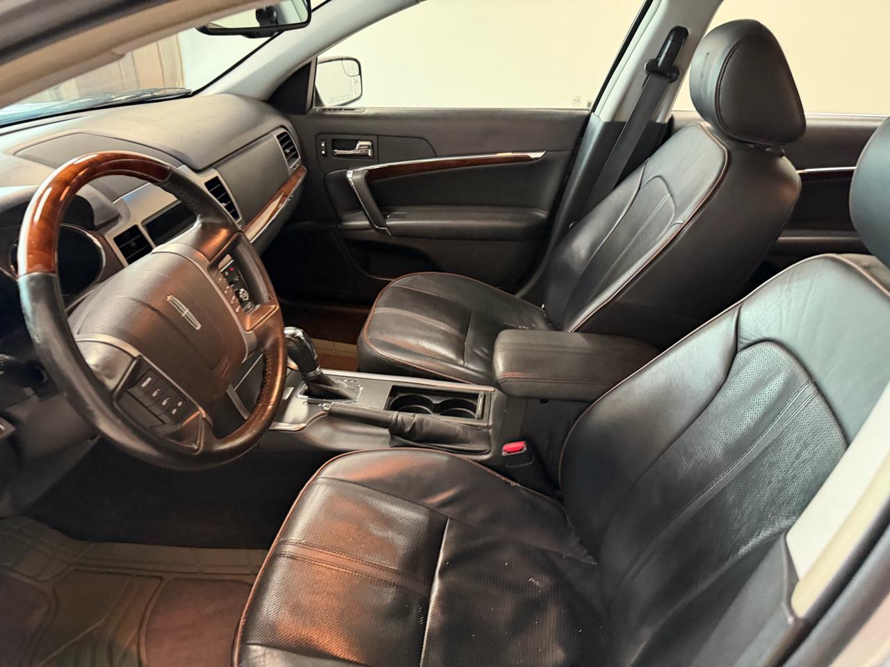 Lincoln MKZ 4dr Sdn AWD 2011