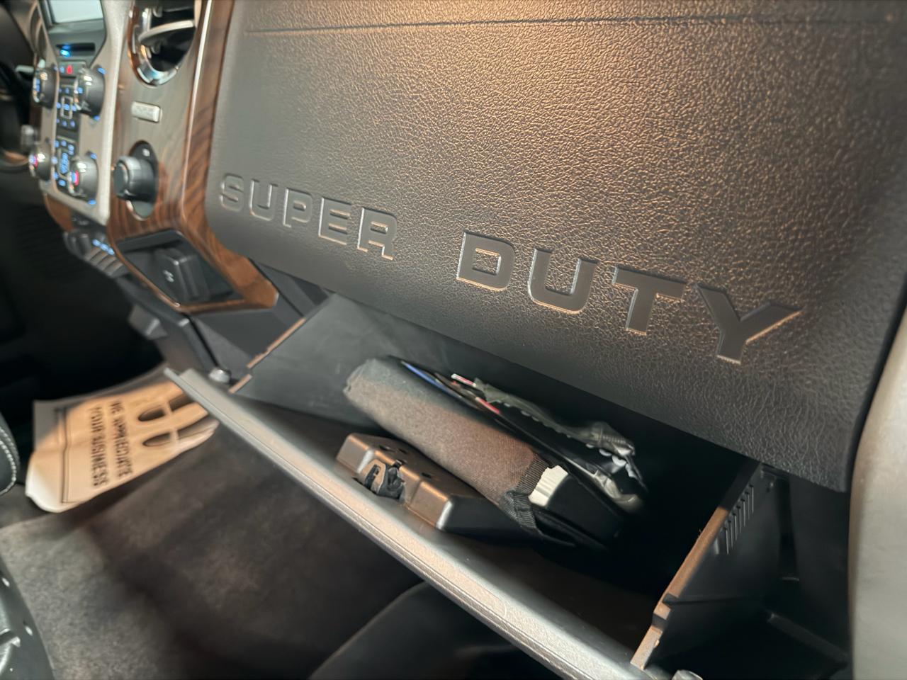 Ford Super Duty F-250 SRW 4WD Crew Cab 172" Lariat 2015