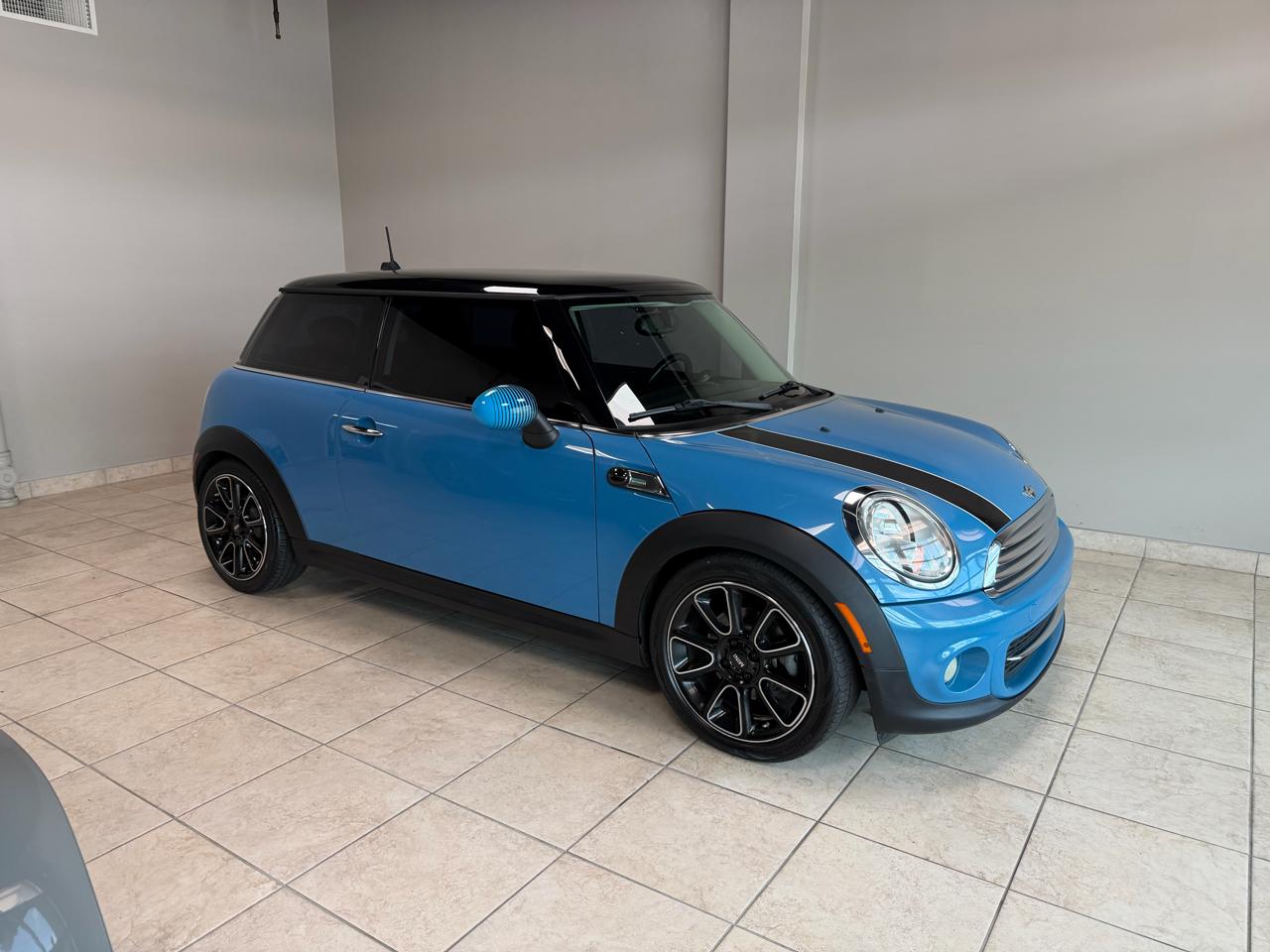 MINI Cooper Hardtop 2dr Cpe 2012