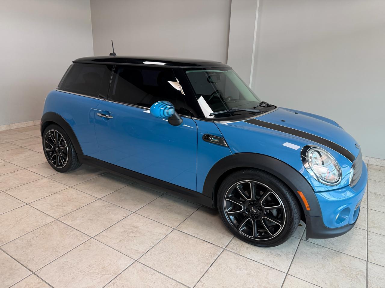 MINI Cooper Hardtop 2dr Cpe 2012