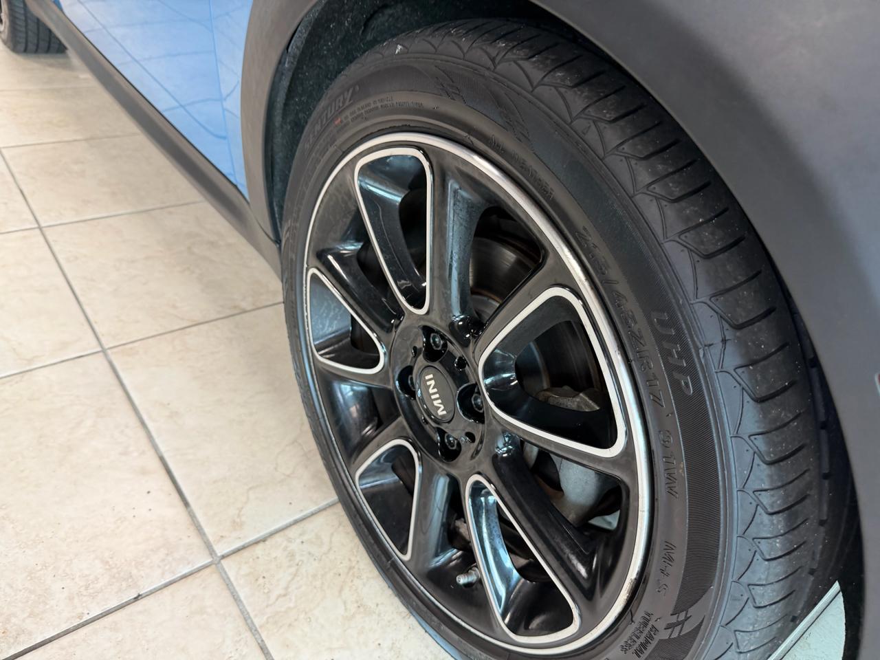 MINI Cooper Hardtop 2dr Cpe 2012