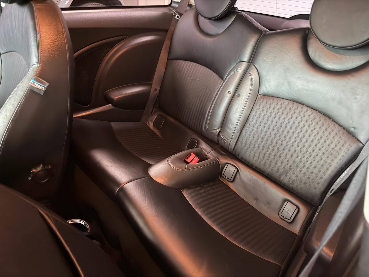 MINI Cooper Hardtop 2dr Cpe 2012