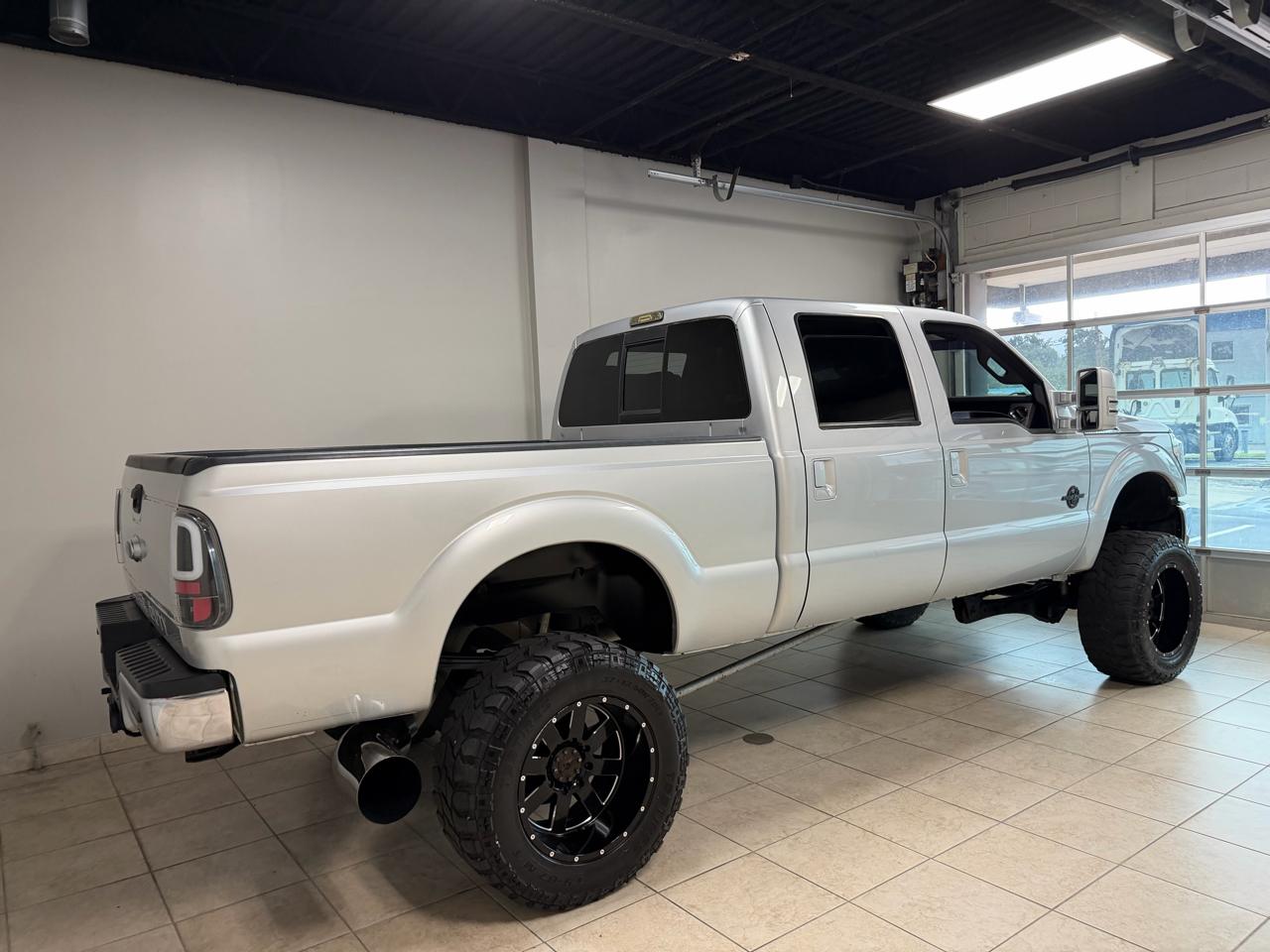 Ford Super Duty F-250 SRW 4WD Crew Cab 156" Lariat 2014
