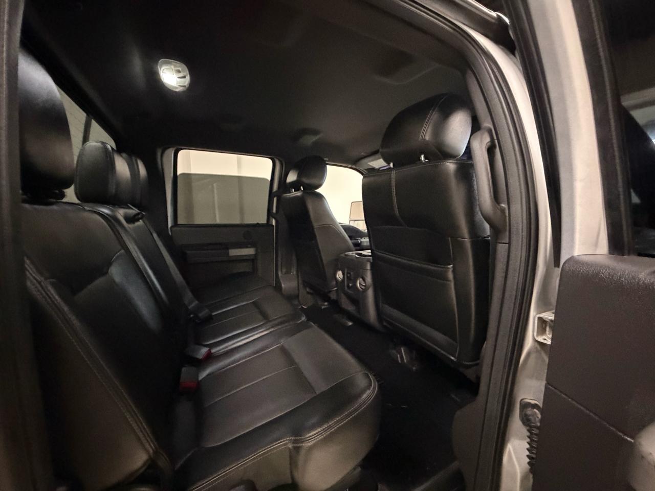 Ford Super Duty F-250 SRW 4WD Crew Cab 156" Lariat 2014