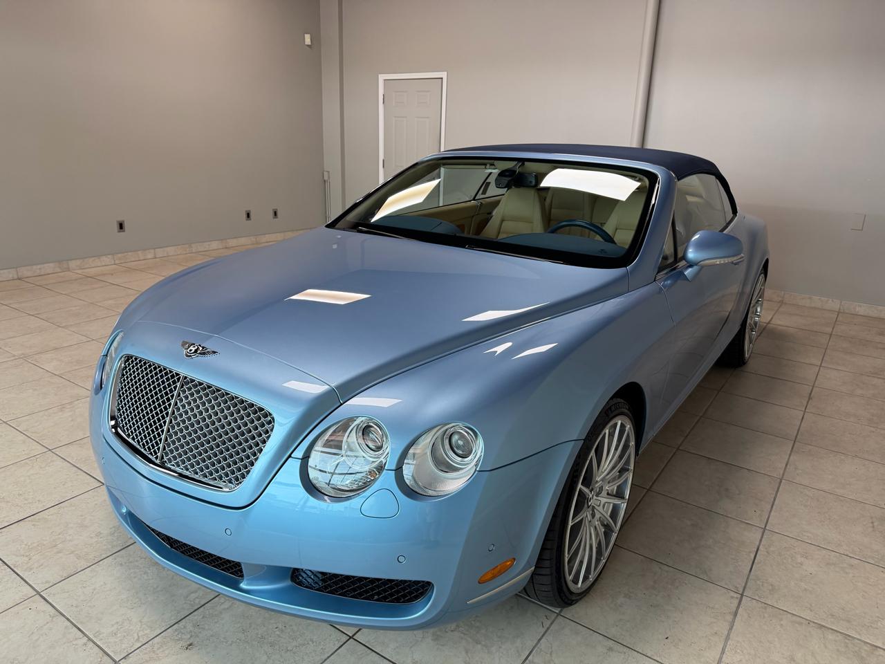 Bentley Continental GTC  2008