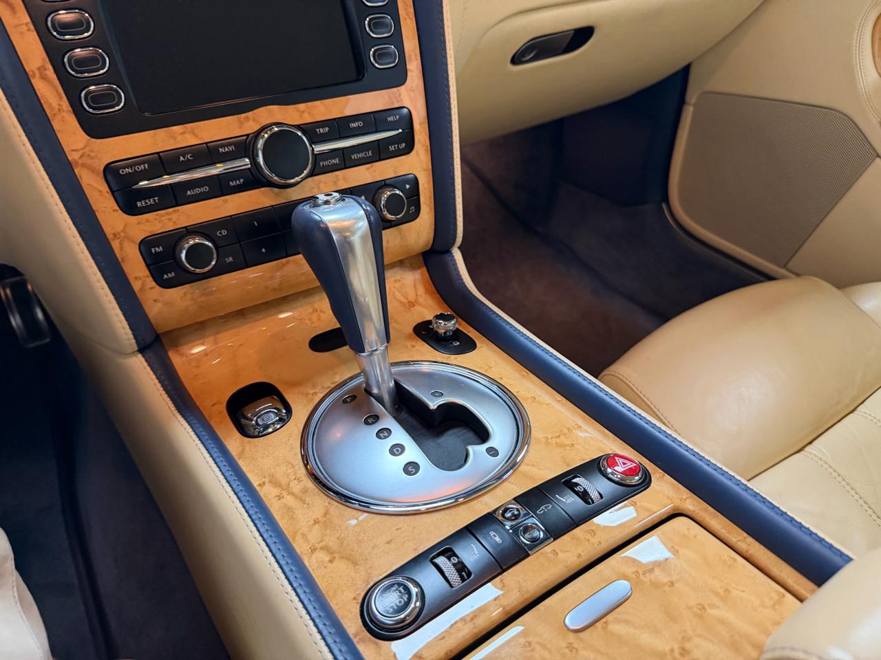 Bentley Continental GTC  2008
