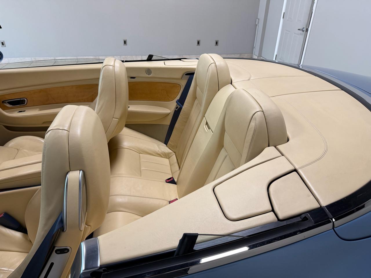 Bentley Continental GTC  2008