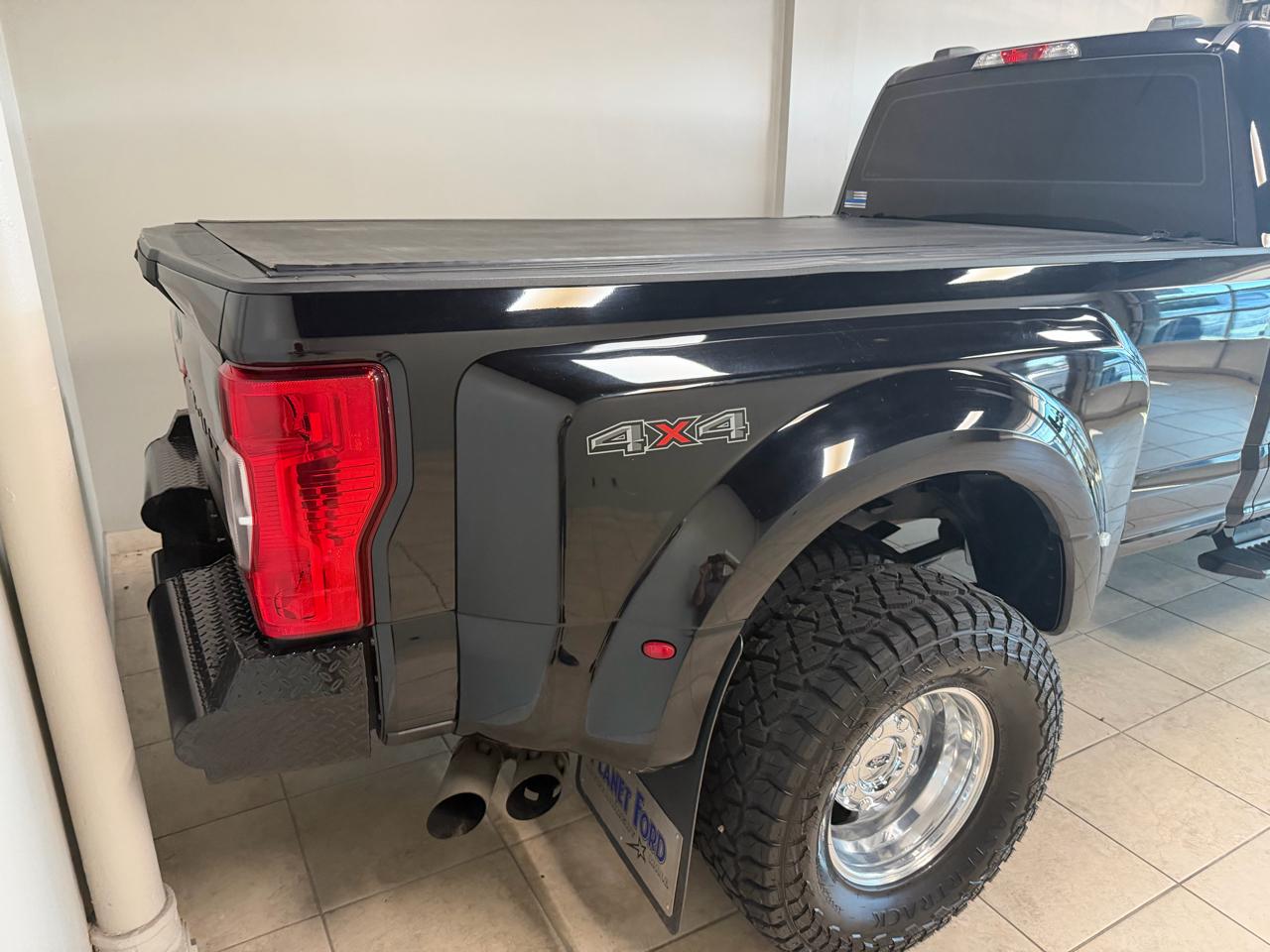 Ford Super Duty F-350 DRW XL 4WD Crew Cab 8' Box 2020