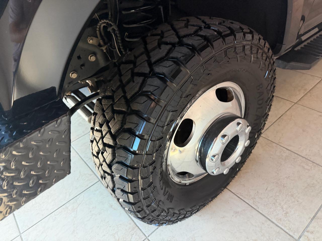 Ford Super Duty F-350 DRW XL 4WD Crew Cab 8' Box 2020
