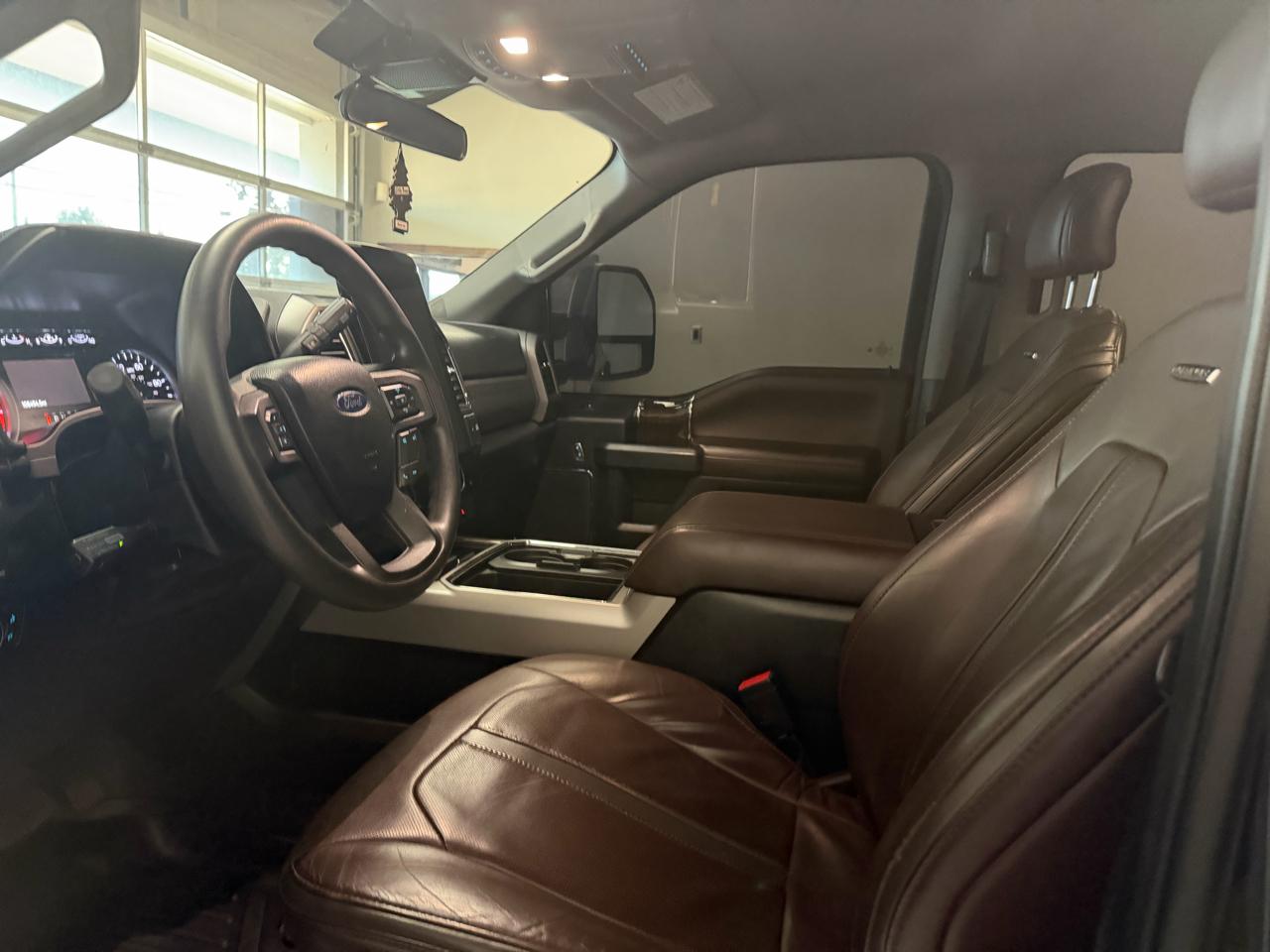 Ford Super Duty F-350 DRW XL 4WD Crew Cab 8' Box 2020