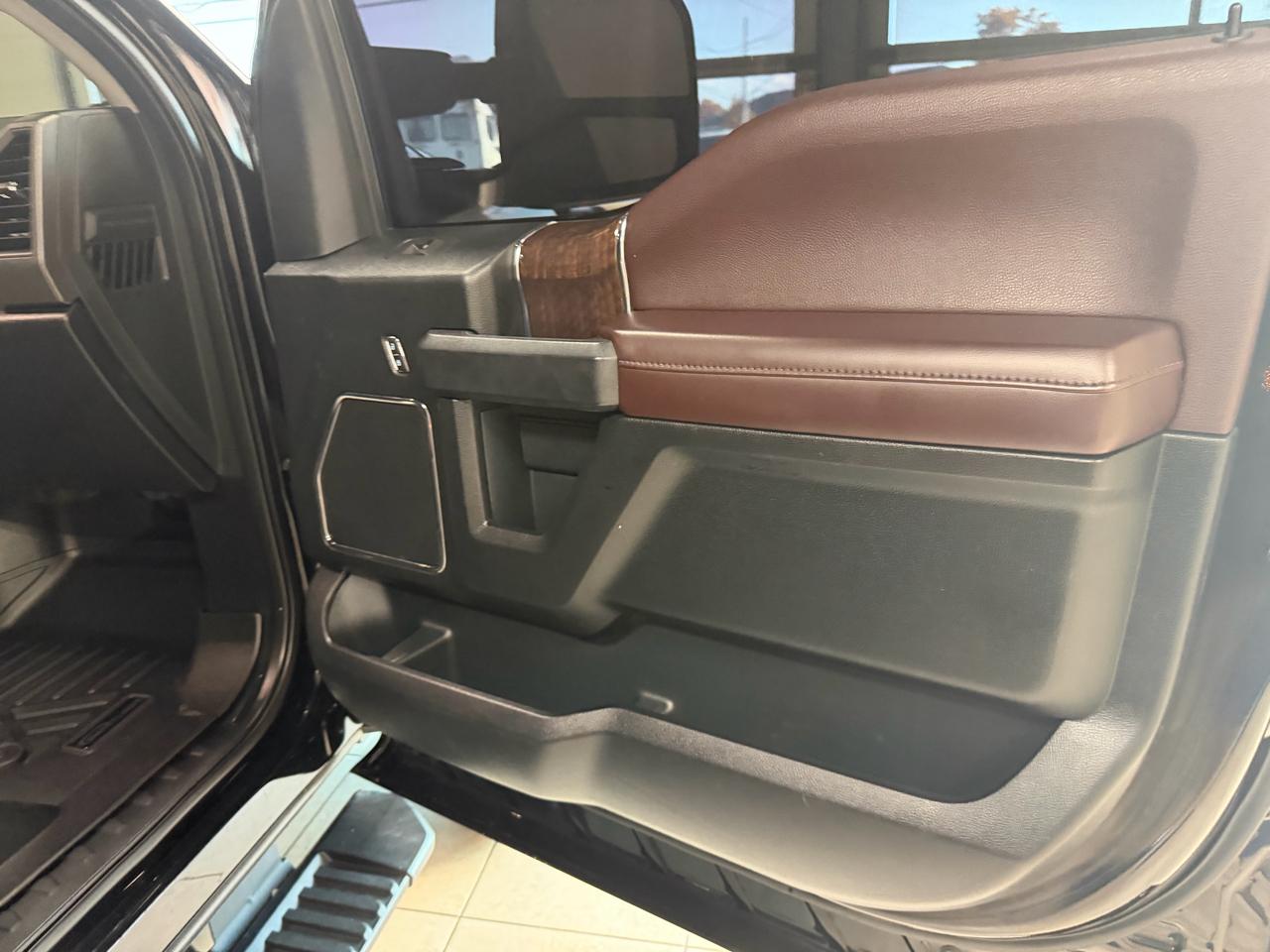 Ford Super Duty F-350 DRW XL 4WD Crew Cab 8' Box 2020