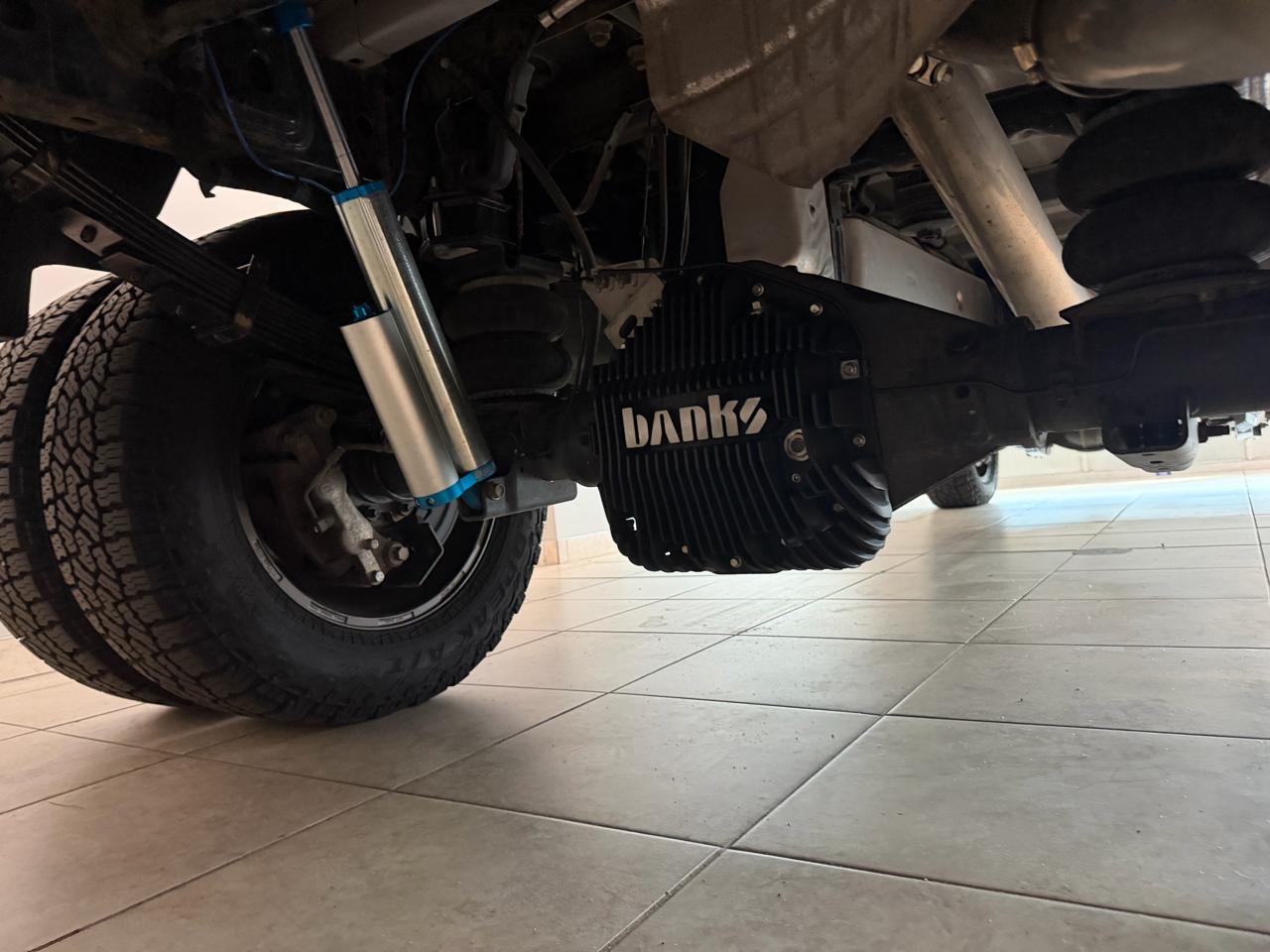 RAM 3500 Laramie 4x4 Crew Cab 8' Box 2023