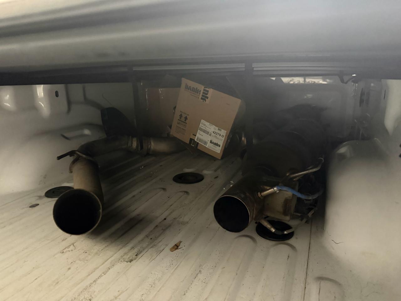 RAM 3500 Laramie 4x4 Crew Cab 8' Box 2023