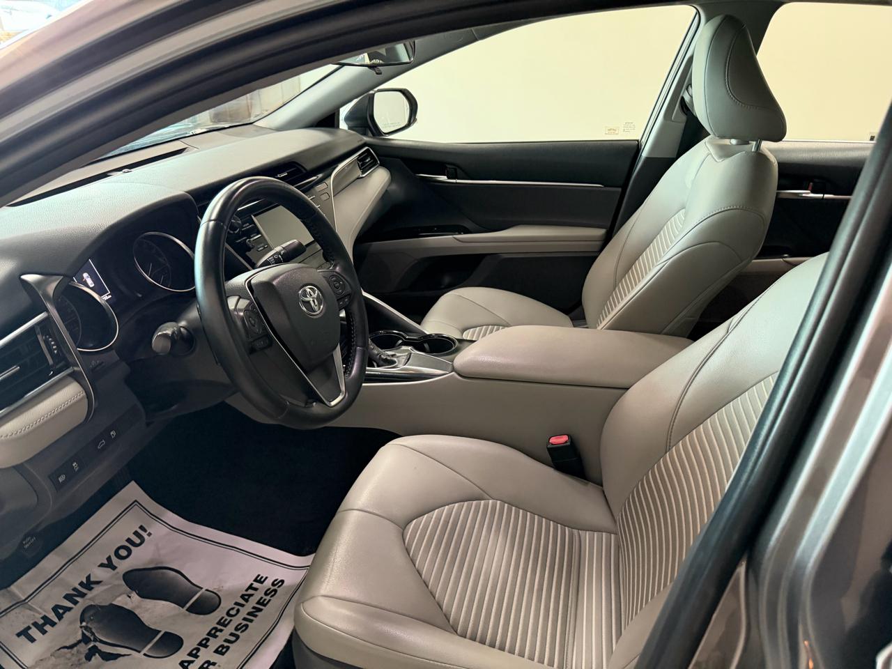 Toyota Camry 4dr Sdn I4 Auto SE (Natl) 2018