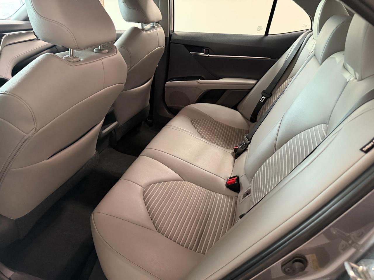 Toyota Camry 4dr Sdn I4 Auto SE (Natl) 2018