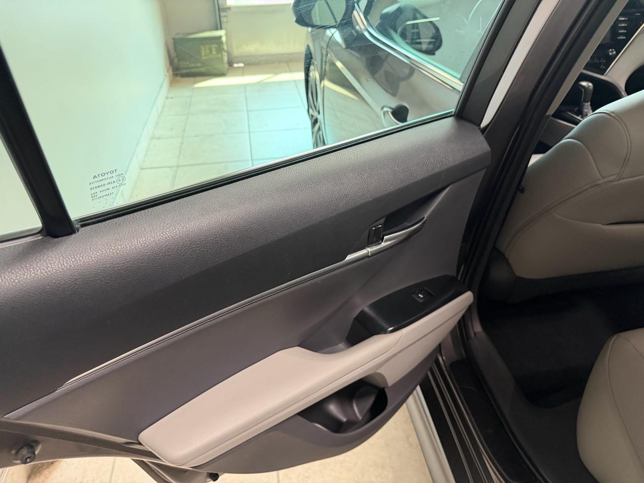 Toyota Camry 4dr Sdn I4 Auto SE (Natl) 2018