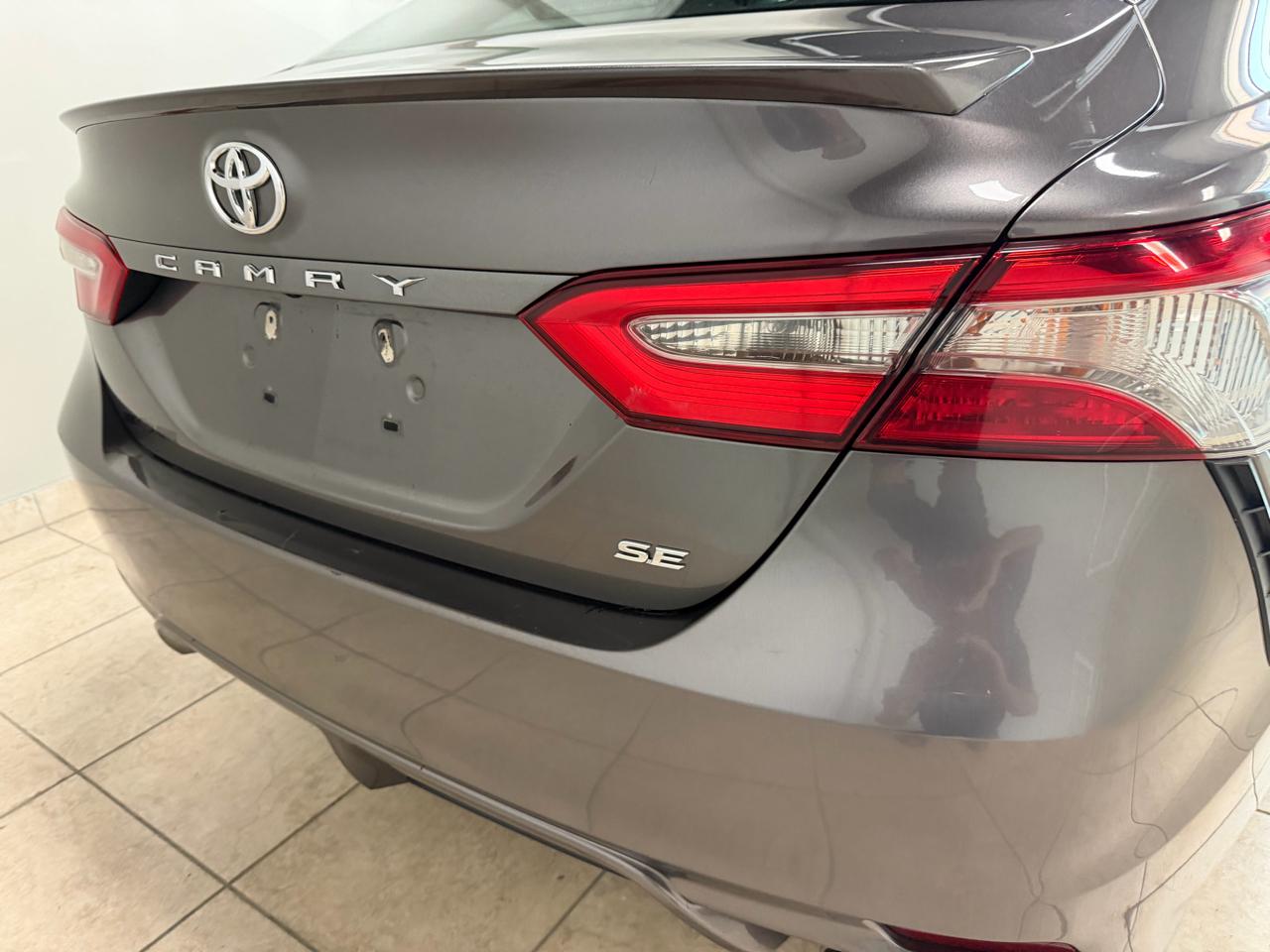 Toyota Camry 4dr Sdn I4 Auto SE (Natl) 2018