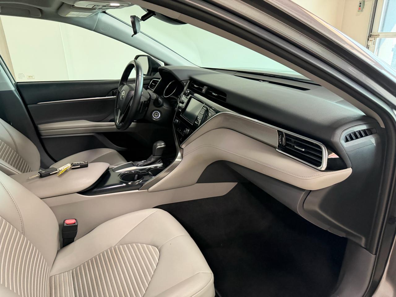 Toyota Camry 4dr Sdn I4 Auto SE (Natl) 2018