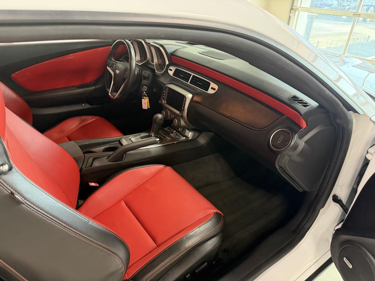 Chevrolet Camaro 2dr Cpe LT w/2LT 2015