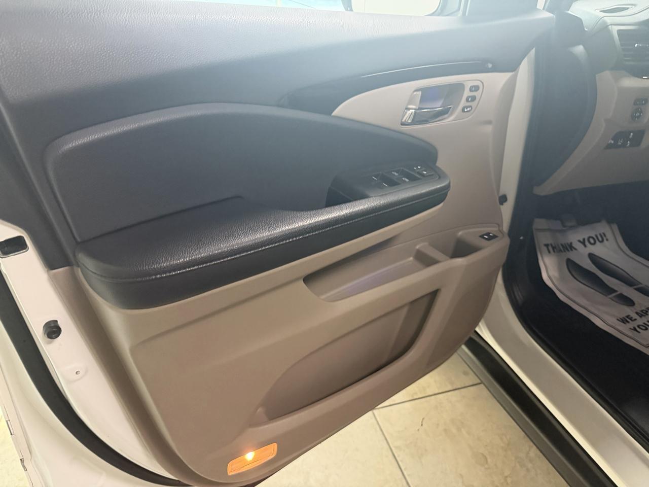 Honda Pilot AWD 4dr Elite w/RES & Navi 2016