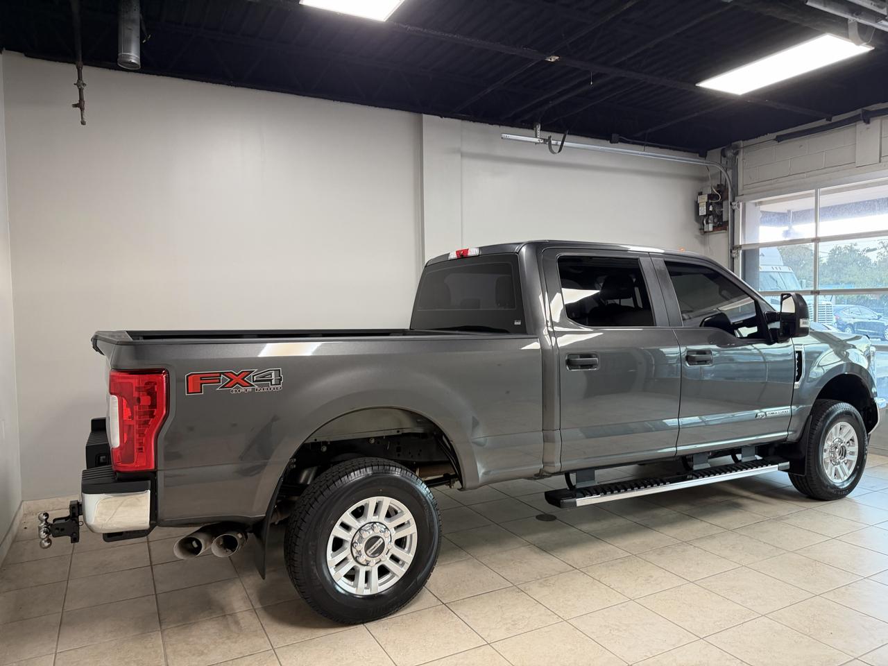 Ford Super Duty F-250 SRW XLT 4WD Crew Cab 6.75' Box 2019