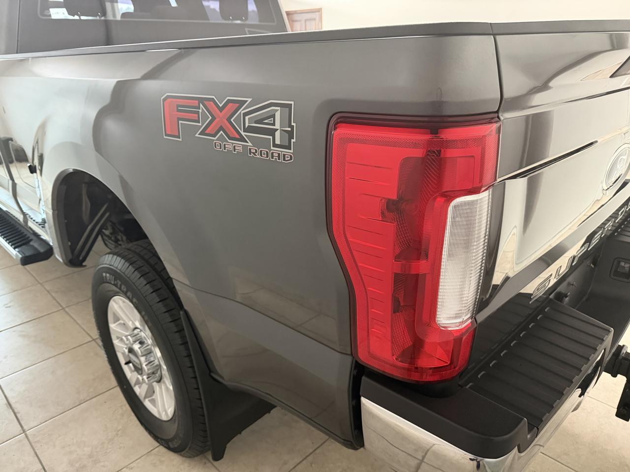 Ford Super Duty F-250 SRW XLT 4WD Crew Cab 6.75' Box 2019