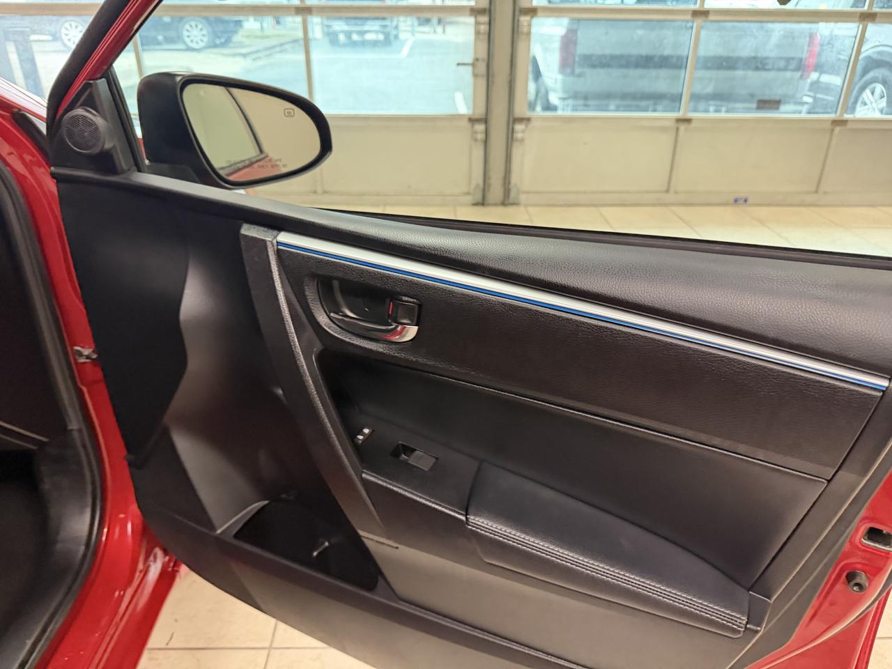 Toyota Corolla 4dr Sdn CVT S w/Special Edition Pkg (Natl) 2016