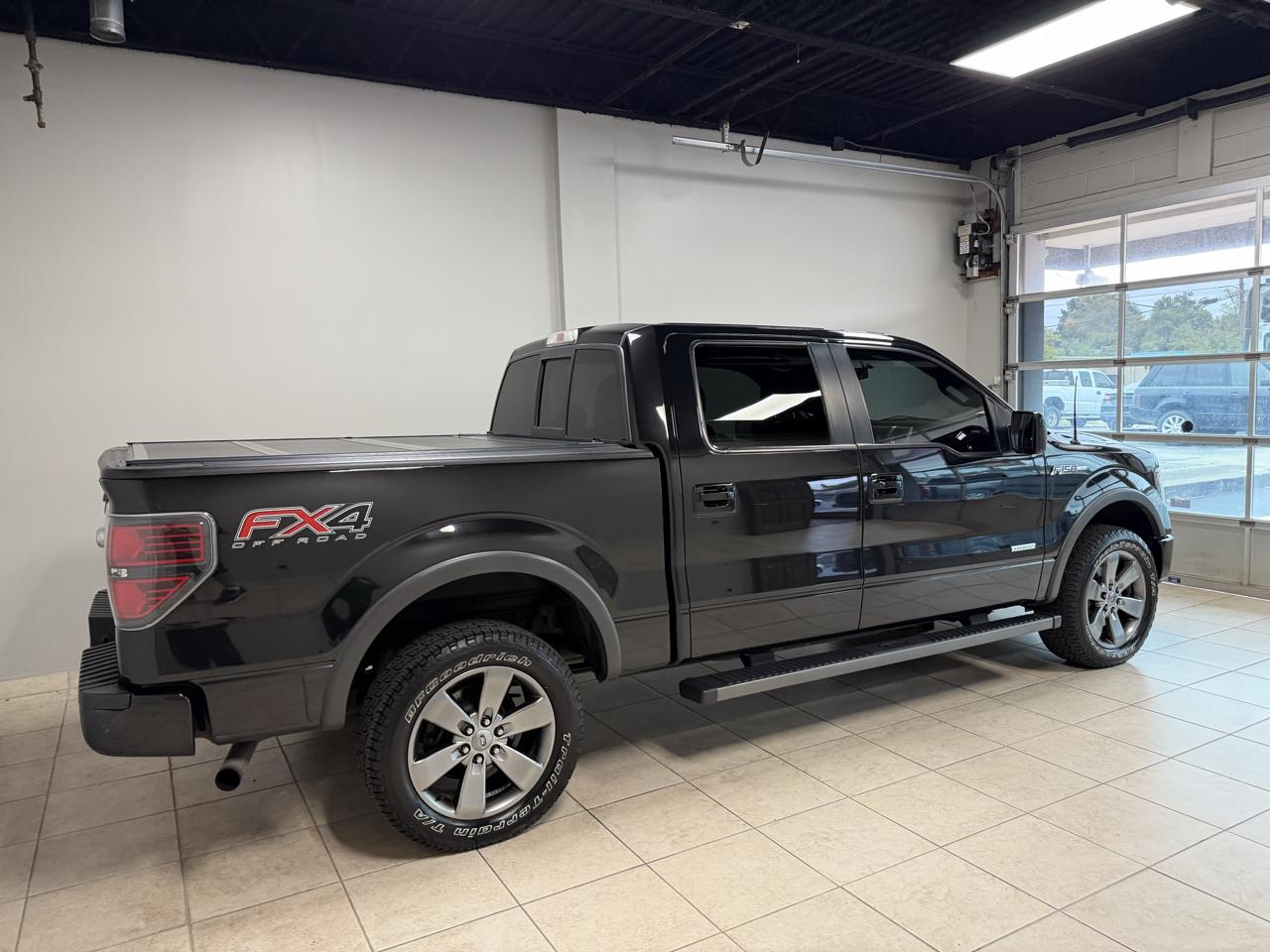 Ford F-150 4WD Supercab Flareside 145" STX 2014