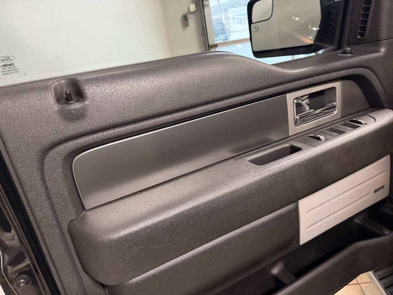 Ford F-150 4WD Supercab Flareside 145" STX 2014