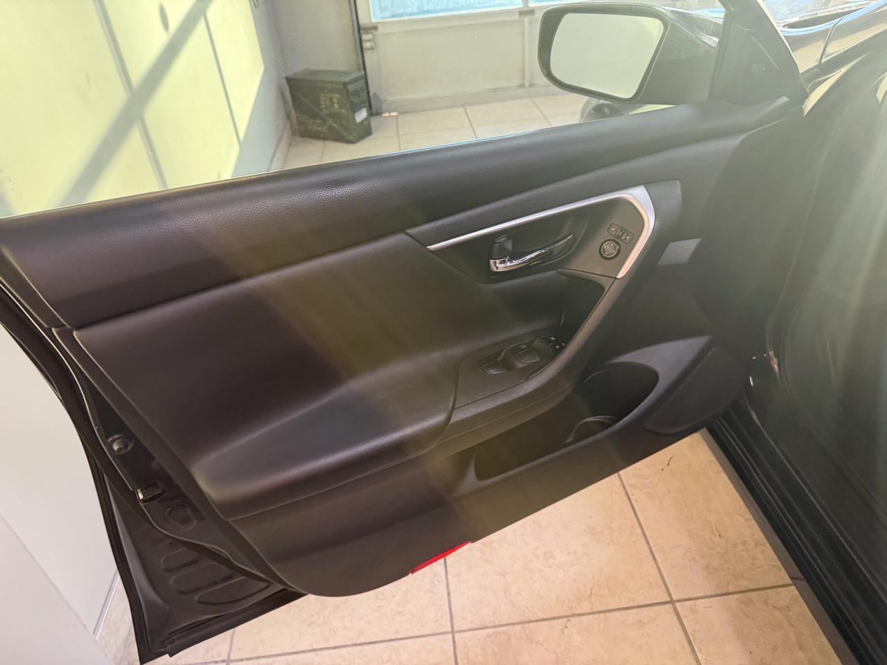 Nissan Altima 4dr Sdn I4 2.5 SV 2016