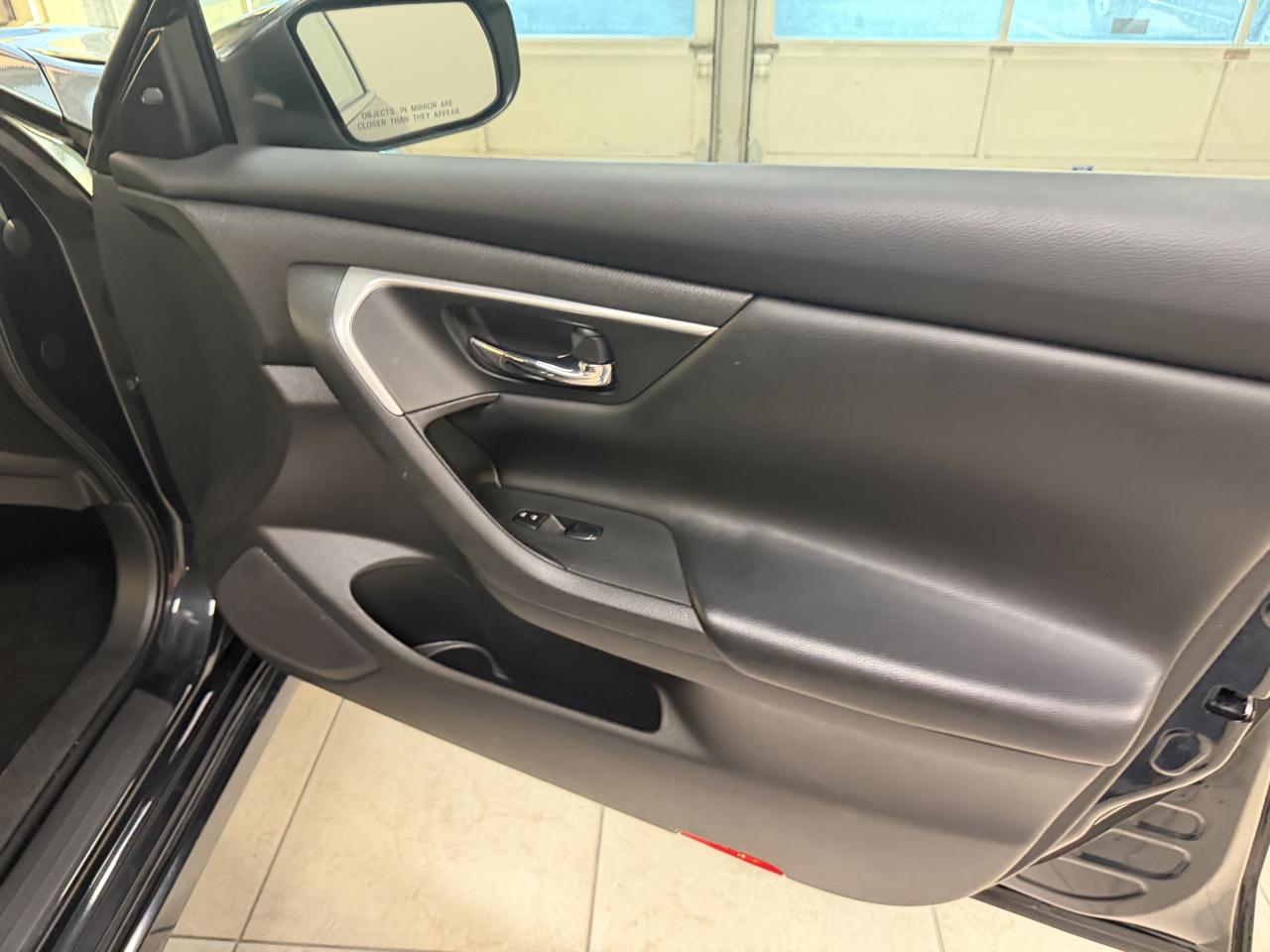 Nissan Altima 4dr Sdn I4 2.5 SV 2016