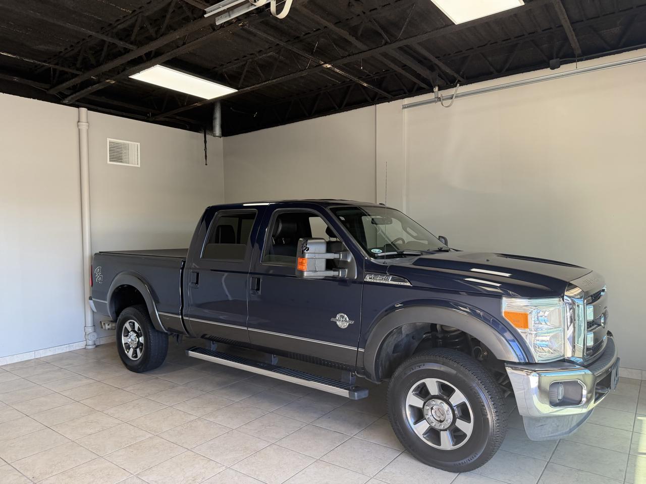 2015 Ford Super Duty F-250 SRW 4WD Crew Cab 172" Platinum