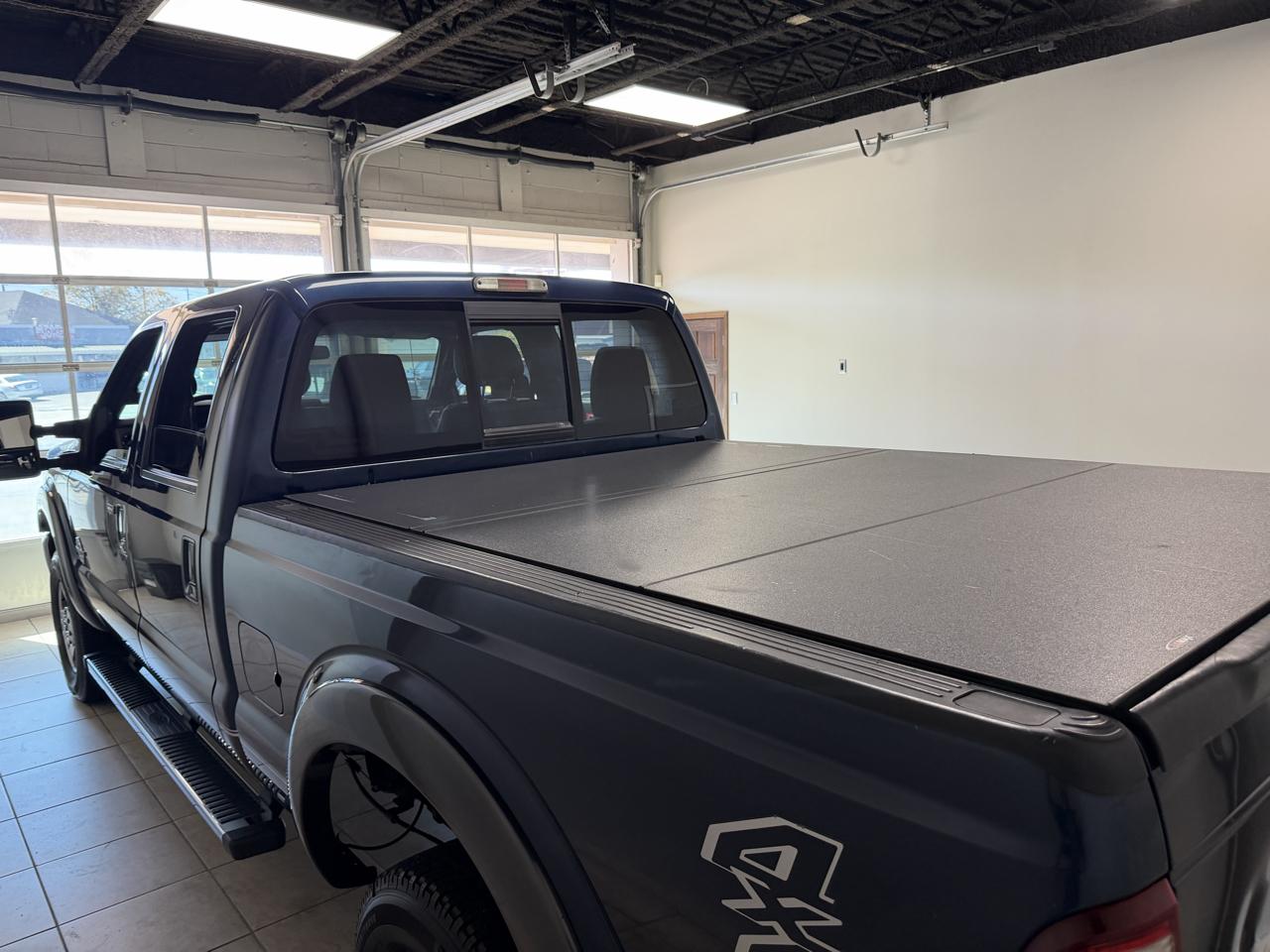 Ford Super Duty F-250 SRW 4WD Crew Cab 156" Lariat 2015