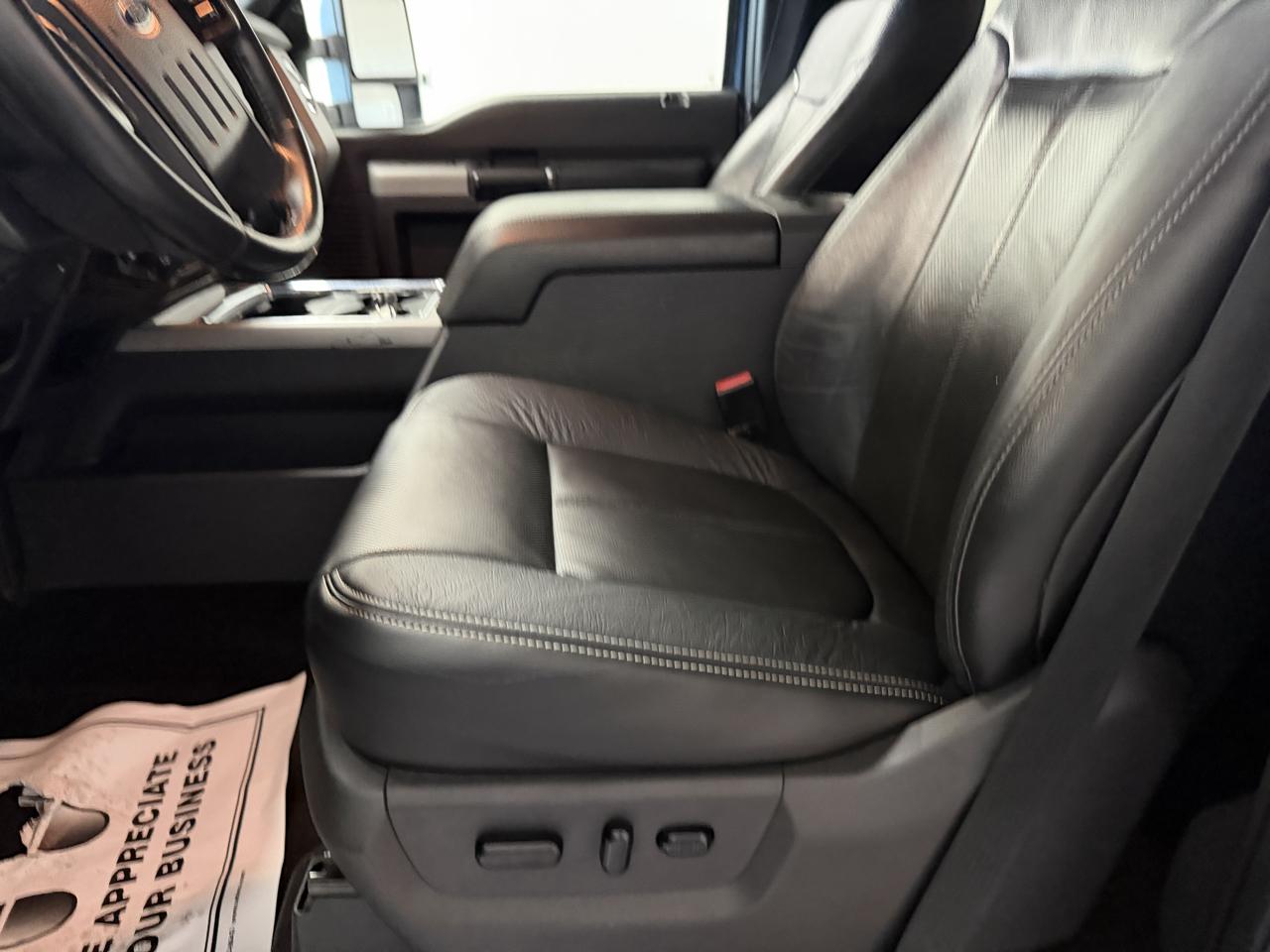 Ford Super Duty F-250 SRW 4WD Crew Cab 156" Lariat 2015