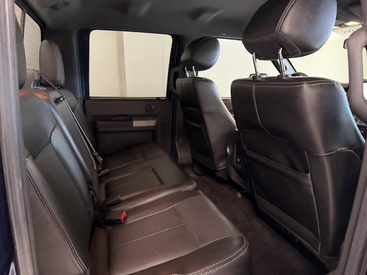 Ford Super Duty F-250 SRW 4WD Crew Cab 156" Lariat 2015