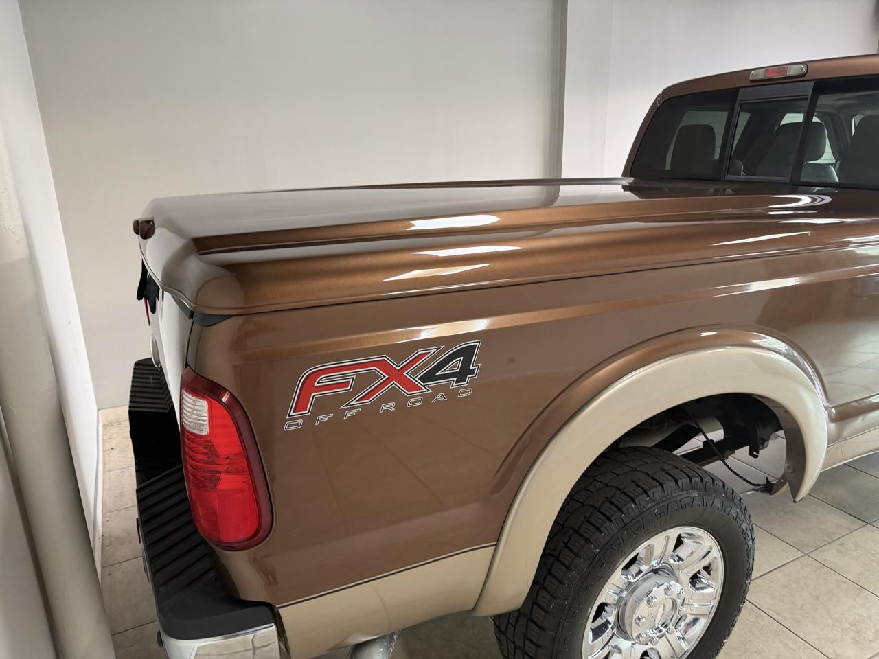 Ford Super Duty F-350 SRW 4WD Crew Cab 172" Lariat 2012