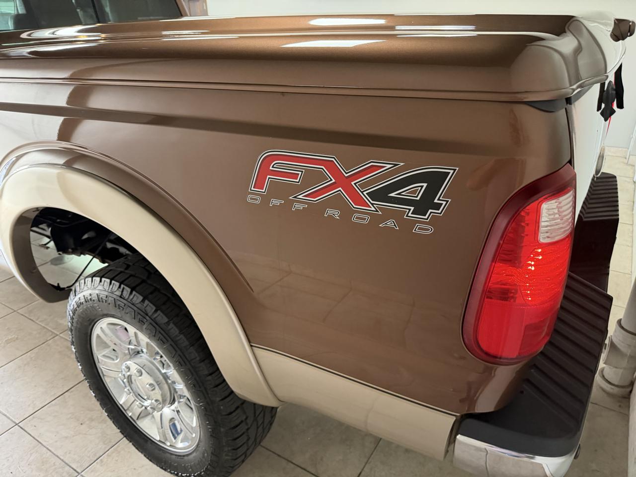 Ford Super Duty F-350 SRW 4WD Crew Cab 172" Lariat 2012