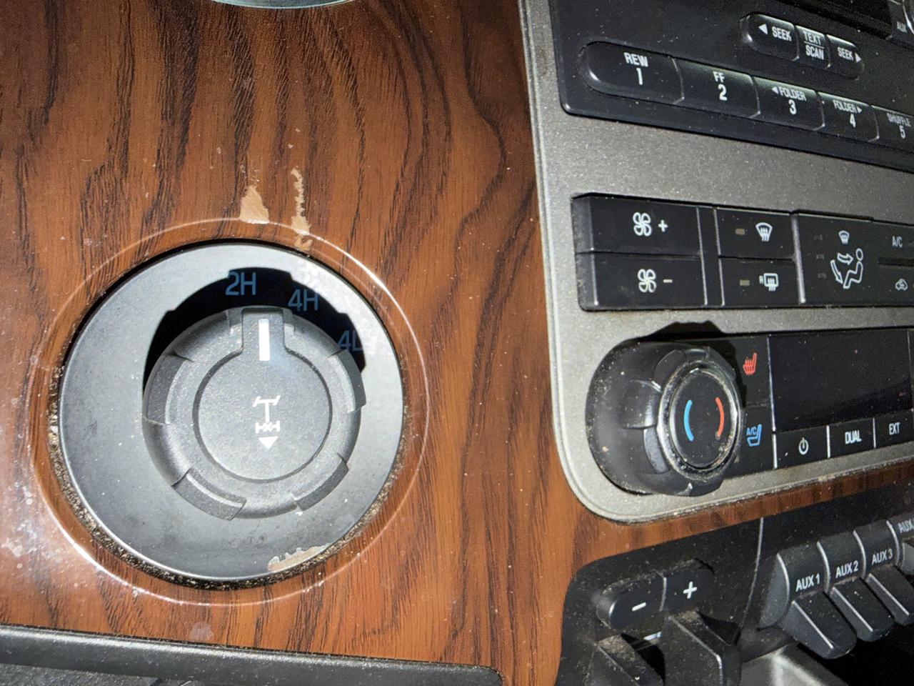 Ford Super Duty F-350 SRW 4WD Crew Cab 172" Lariat 2012