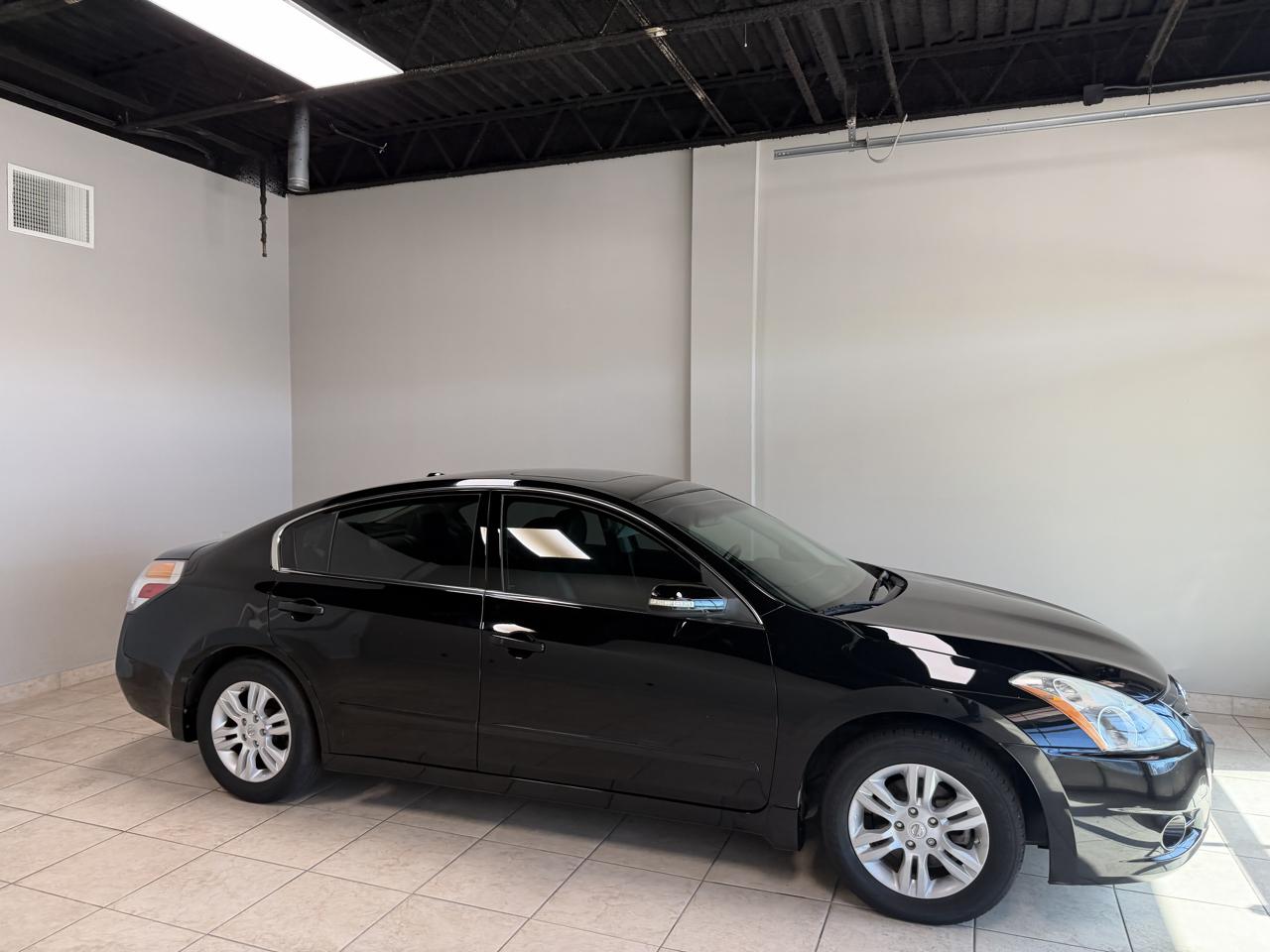Nissan Altima 4dr Sdn I4 CVT 2.5 SL 2012