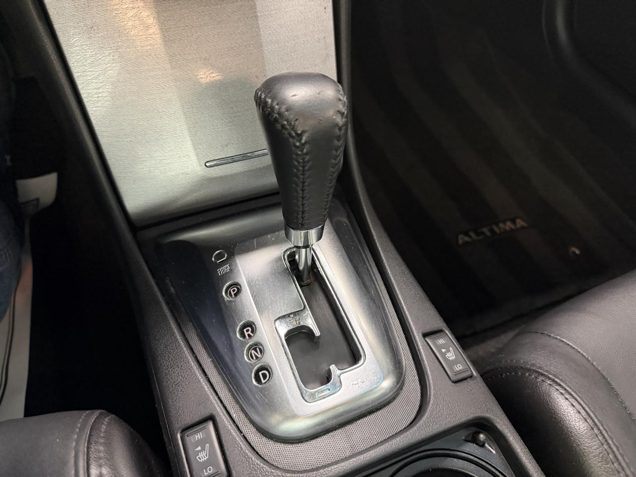 Nissan Altima 4dr Sdn I4 CVT 2.5 SL 2012