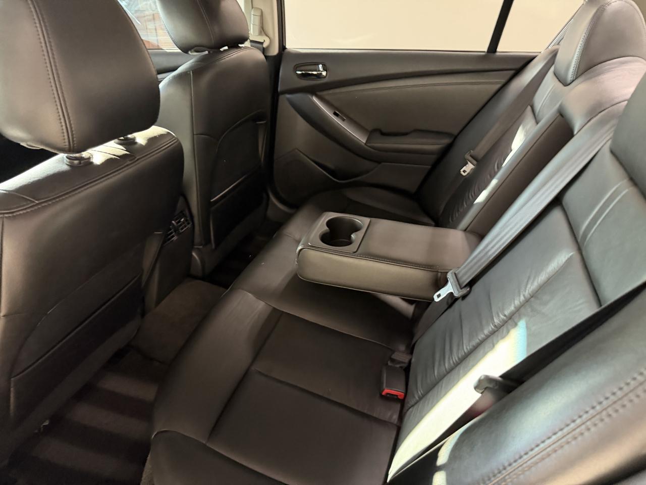 Nissan Altima 4dr Sdn I4 CVT 2.5 SL 2012